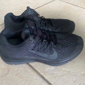 Womens zoom winflow 5 black